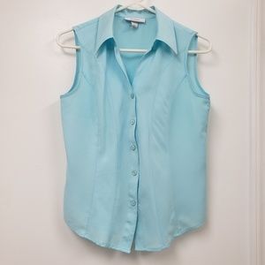 Dressbarn Sky Blue Sleeveless Buttondown Shirt.